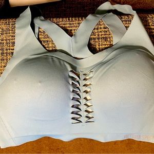 Victoria’s Secret sport 34D sports bra